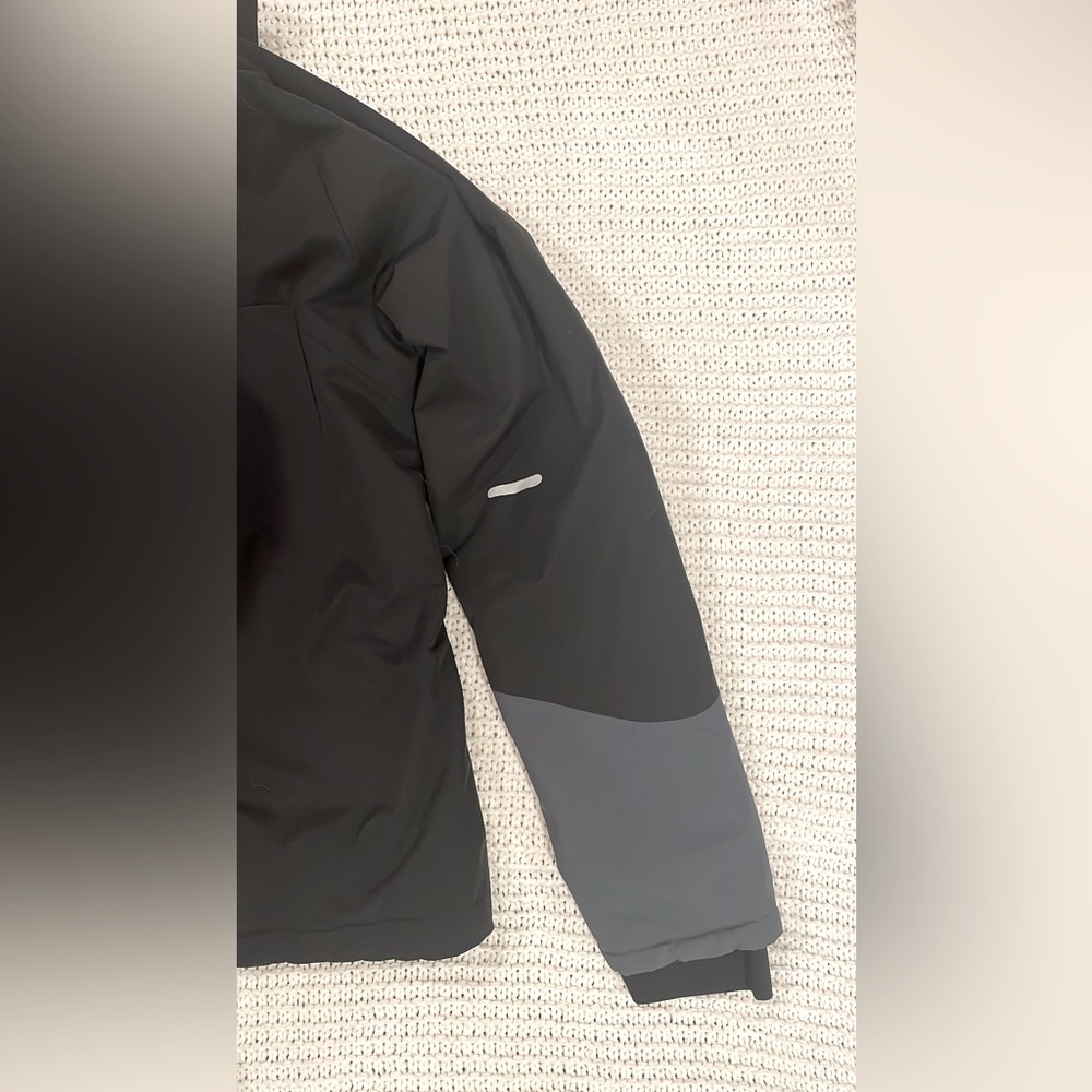 Reebok Jacket - Picture 5 of 5
